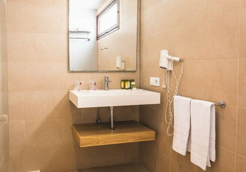 Номер Стандарт, Adonis Plaza