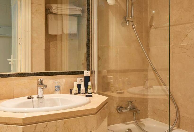 اتاق استاندارد سه نفره, Suites Barrio De Salamanca