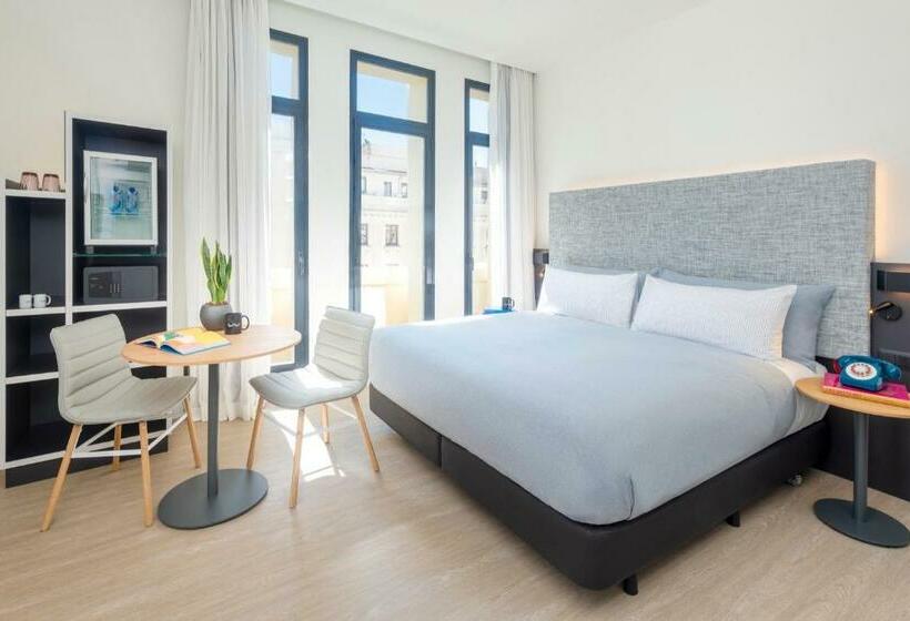 اتاق استاندارد با چشم‌انداز, Innside by Meliá Madrid Gran Vía