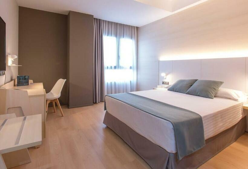 غرفة قياسية, Olympia Valencia