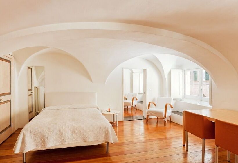 اتاق استاندارد چهار تخته, Palazzo Cicala
