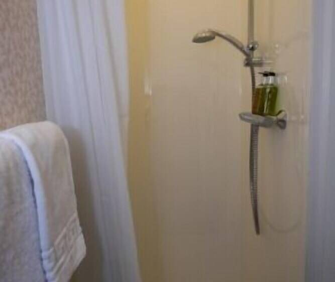 اتاق استاندارد یک نفره, The Willowsmere   Adults Only