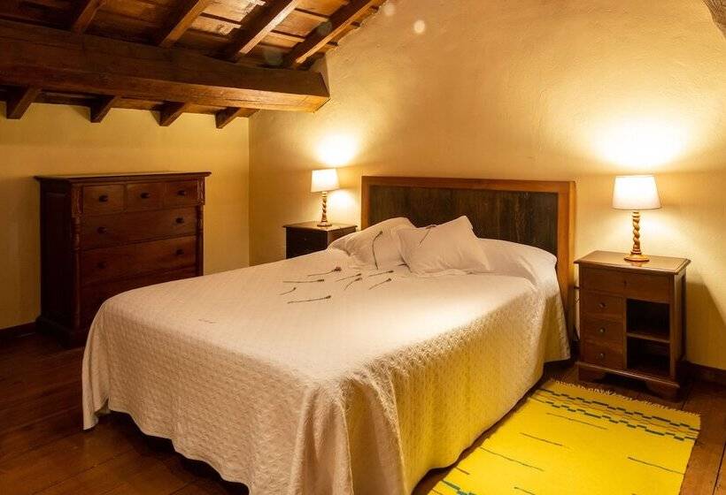 سوییت جونیور, La Montaña Mágica Hotel Rural