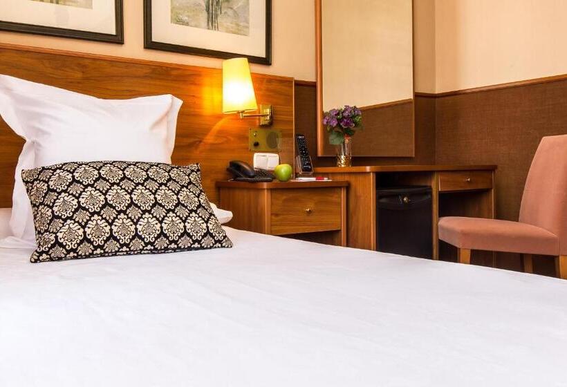 اتاق اکونومی یک تخته, Leonardo Hotel Granada
