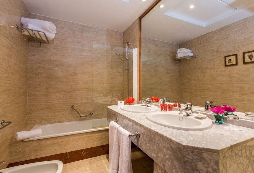 اتاق سوپریور, Leonardo Hotel Granada