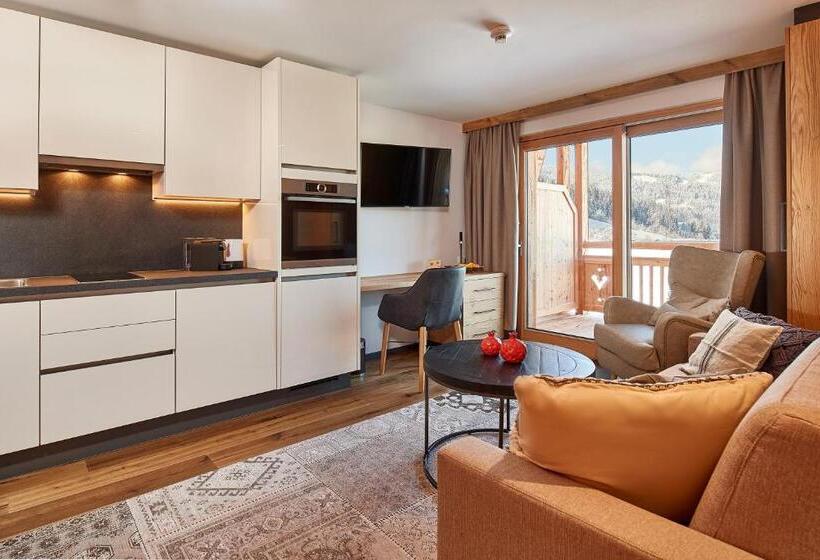 3 Bedroom Suite, Das Goldners