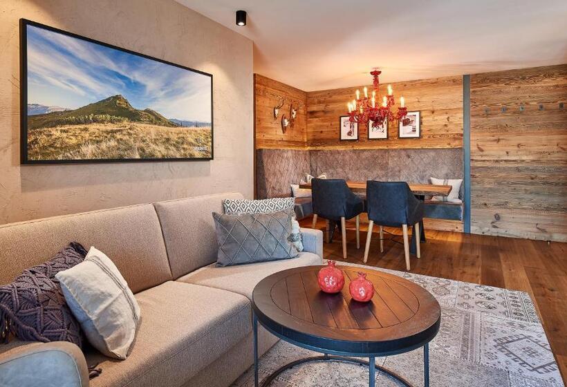 3 Bedroom Suite, Das Goldners