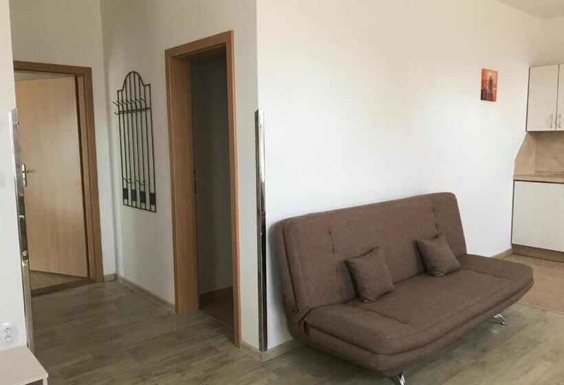 家庭套房, Rybářská Restaurace A Penzion U Horáků