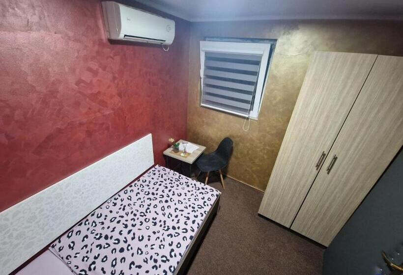 اتاق استاندارد یک نفره, Rooms Vedran