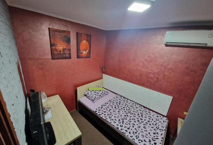 اتاق استاندارد یک نفره, Rooms Vedran