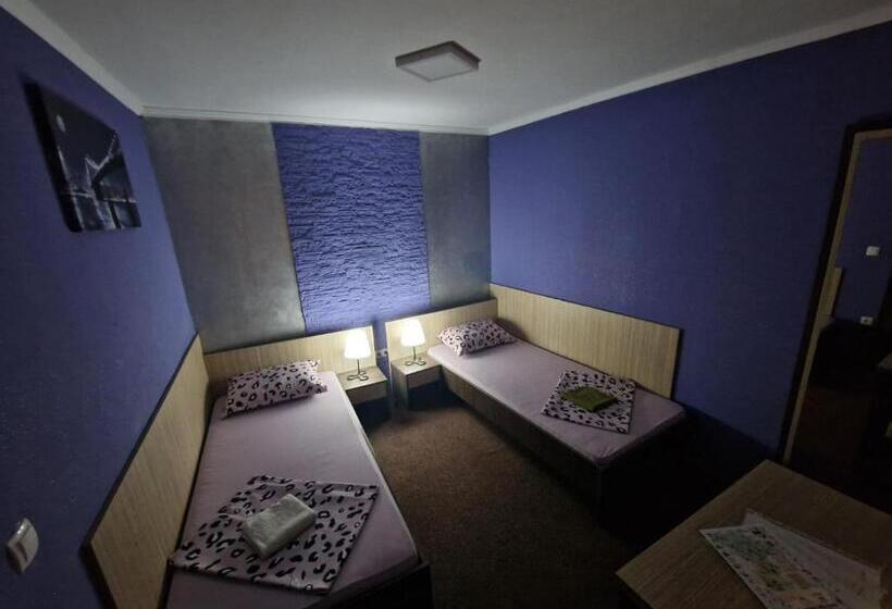 اتاق استاندارد, Rooms Vedran