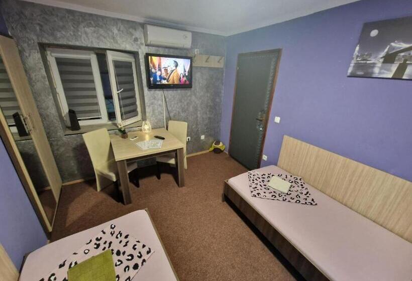 اتاق استاندارد, Rooms Vedran