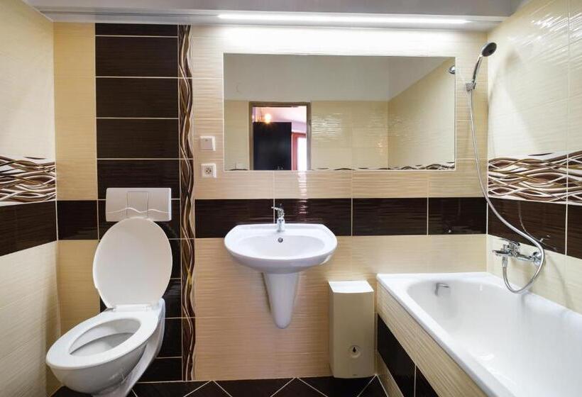 Апартаменты 2 Спальни, N