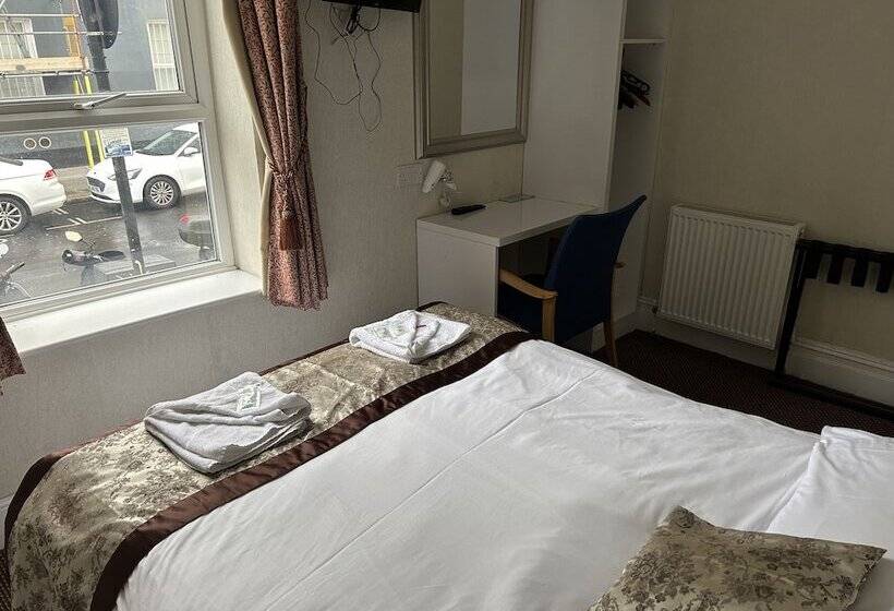 Quarto Estandar, Earls Court