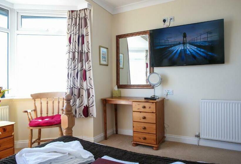 اتاق سوپریور با چشم‌انداز دریا, The Seacliffe   Whitby