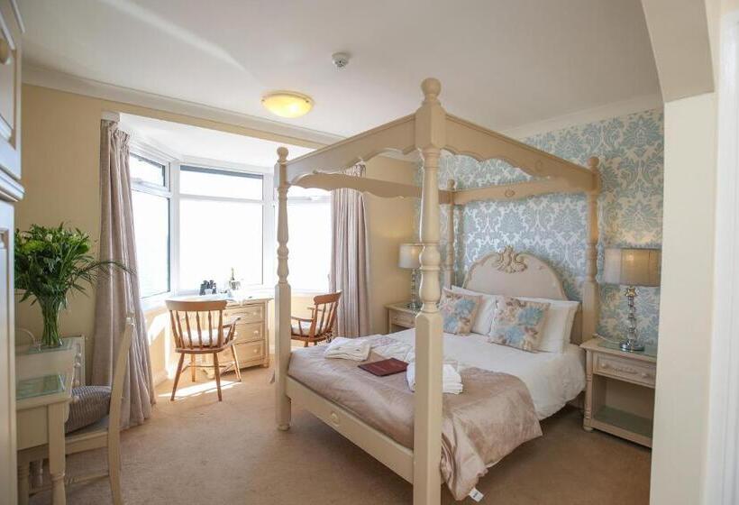 اتاق لوکس با چشم‌انداز دریا, The Seacliffe   Whitby