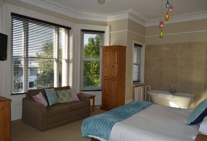 Люкс Повышенной Комфортности, The Sheldon B&b   Free Private Parking