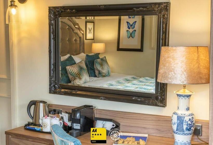Номер Стандарт, The Tudor House Hotel, Tewkesbury, Gloucestershire