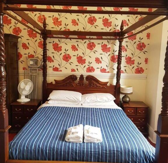 Семейный Номер, The Lismore Hotel