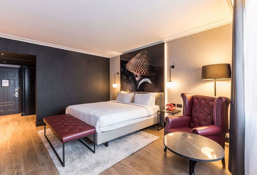 수피리어 룸, Radisson Red  London Heathrow