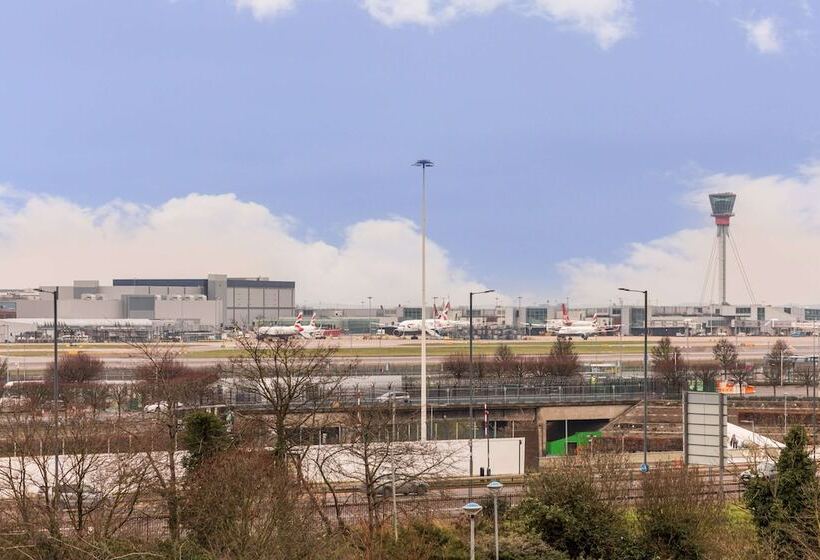 수피리어 전망 룸, Radisson Red  London Heathrow