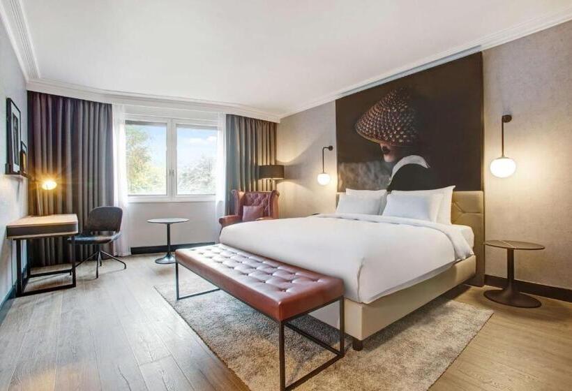 수피리어 룸, Radisson Red  London Heathrow