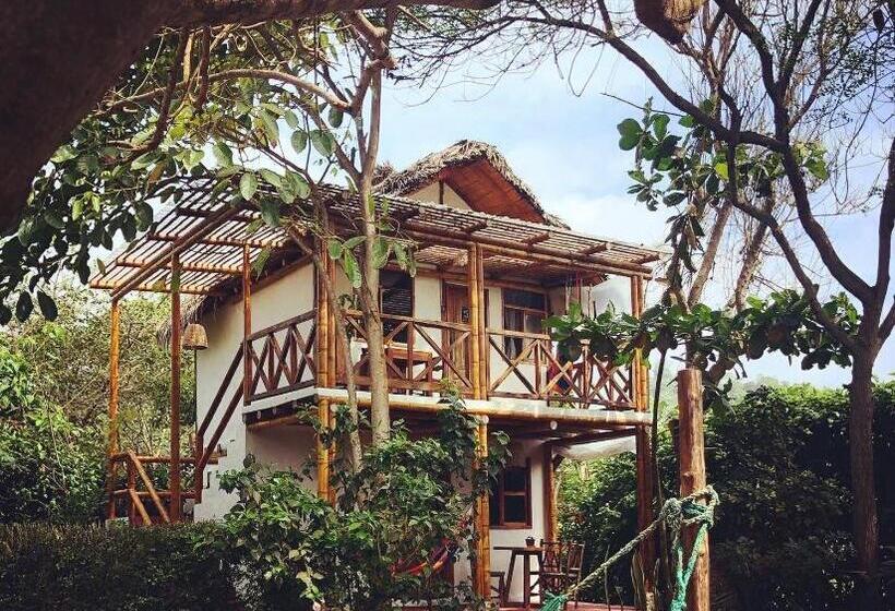 Студио Стандарт с Балконом, Hostal Los Orishas