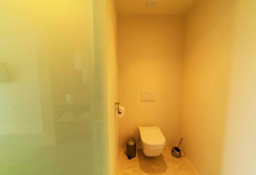 经济房, Paiise Hotels