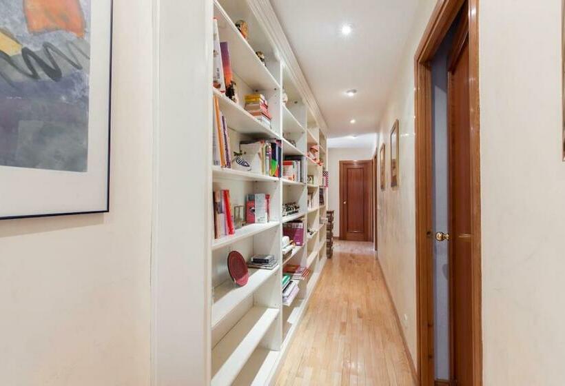 Номер Стандарт Индивидуальный, Modern B&b Somosaguas