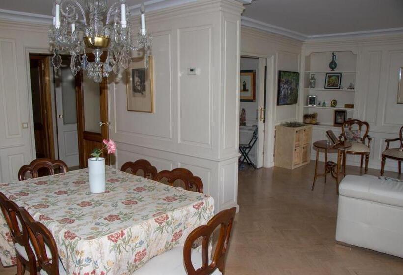 Номер Стандарт Индивидуальный, Modern B&b Somosaguas