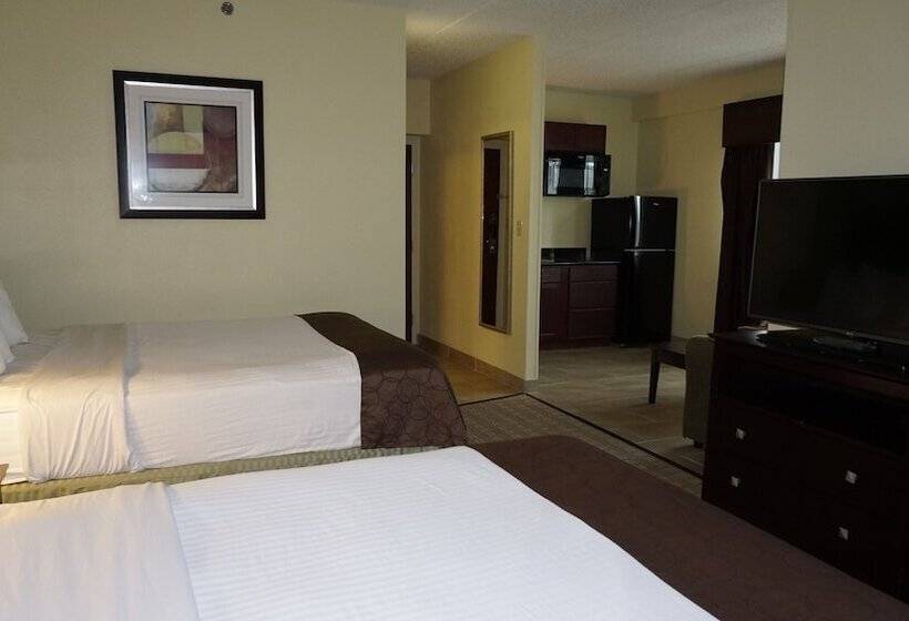 Люкс Адаптированный для Инвалидов, Best Western Airport Inn & Suites Cleveland