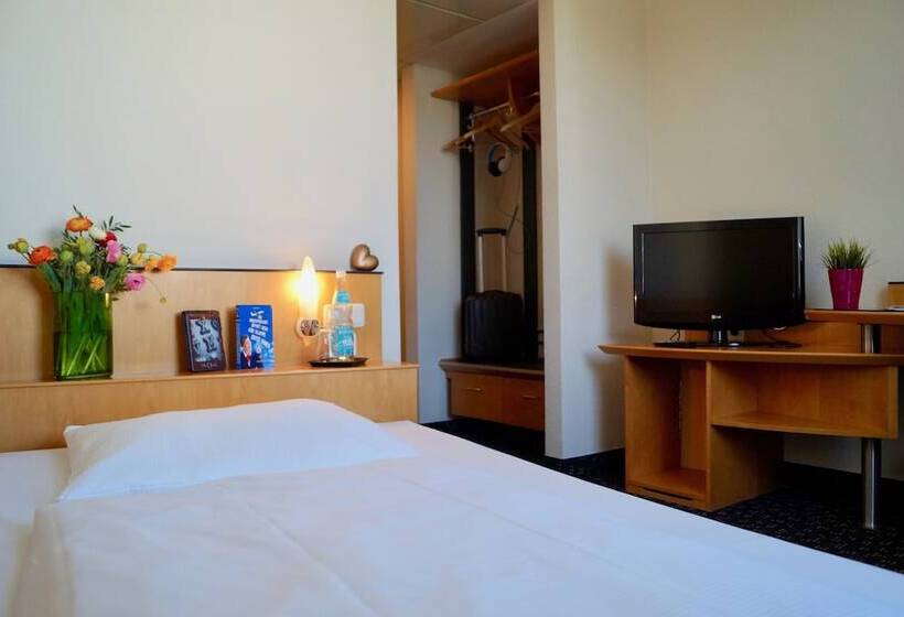 اتاق استاندارد یک نفره, Grand Hostel Berlin Urban