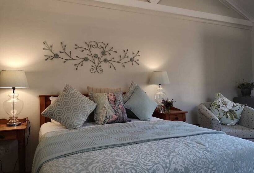 Семейный Номер, Rouxwil Country House