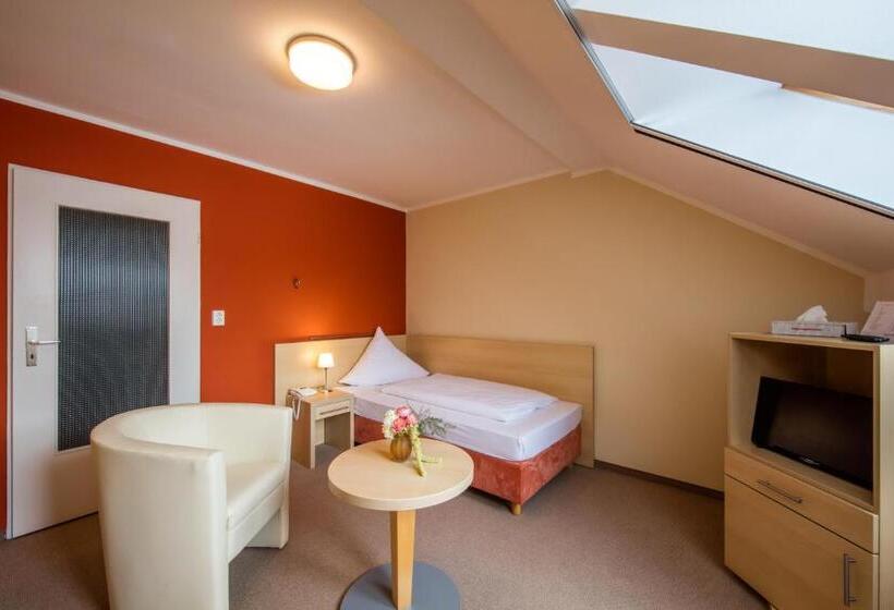 Quarto Estandar Individual, Hofgut Algertshausen