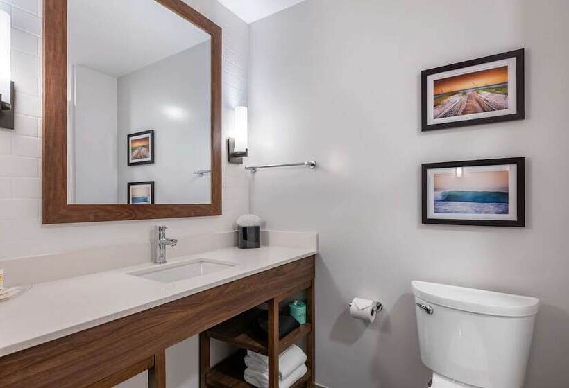 Люкс, Comfort Suites Stuarthutchinson Island