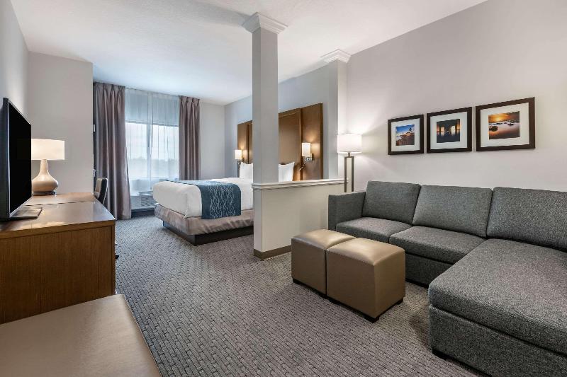 Люкс Кровать Кинг, Comfort Suites Stuarthutchinson Island