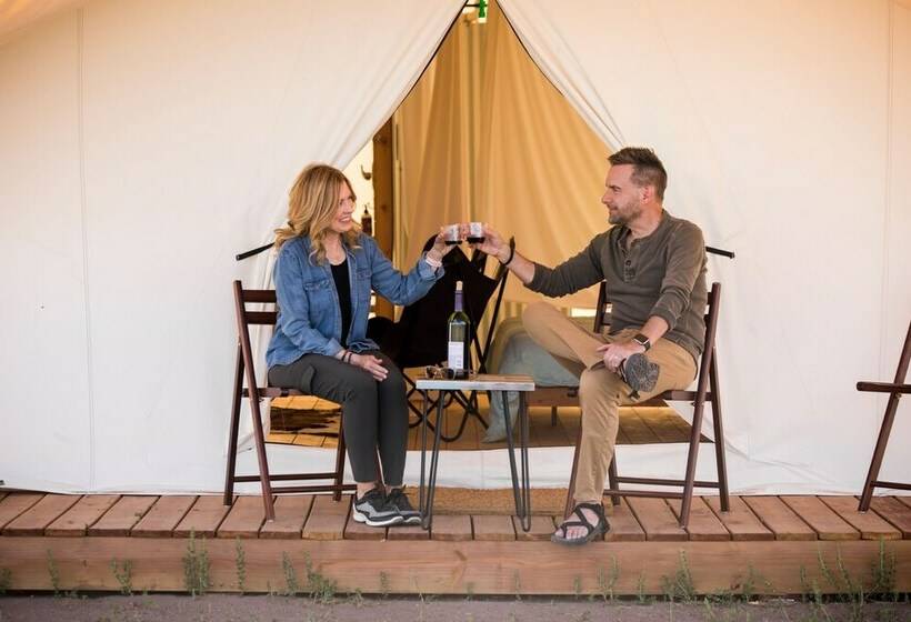 Deluxe Tent, Rustic Rook Resort Great Sand Dunes