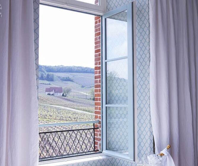 Номер Deluxe, Chateau De Sacy