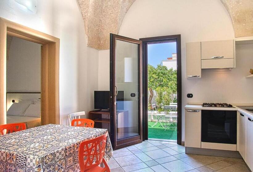 اتاق استاندارد با چشم‌انداز باغ, Ideal Rooms