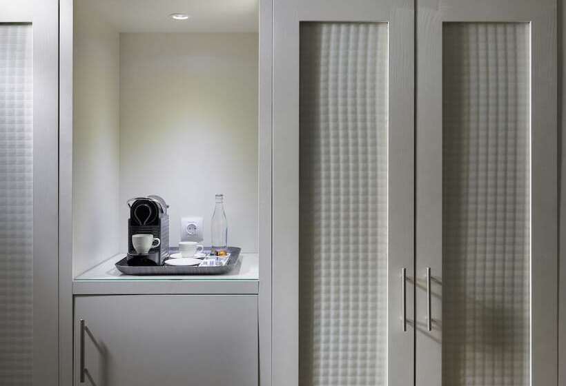 سوییت, H10 White Suites