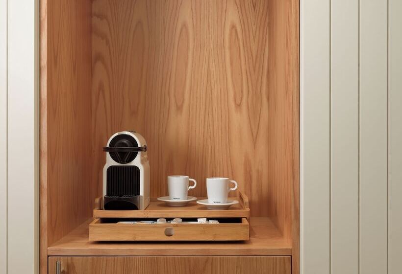 سوییت لوکس, H10 White Suites