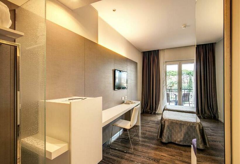 Superior Room with Terrace, Isola Sacra