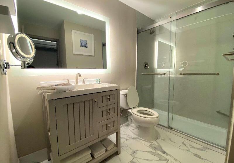 Quarto Estandar, Real Castilha