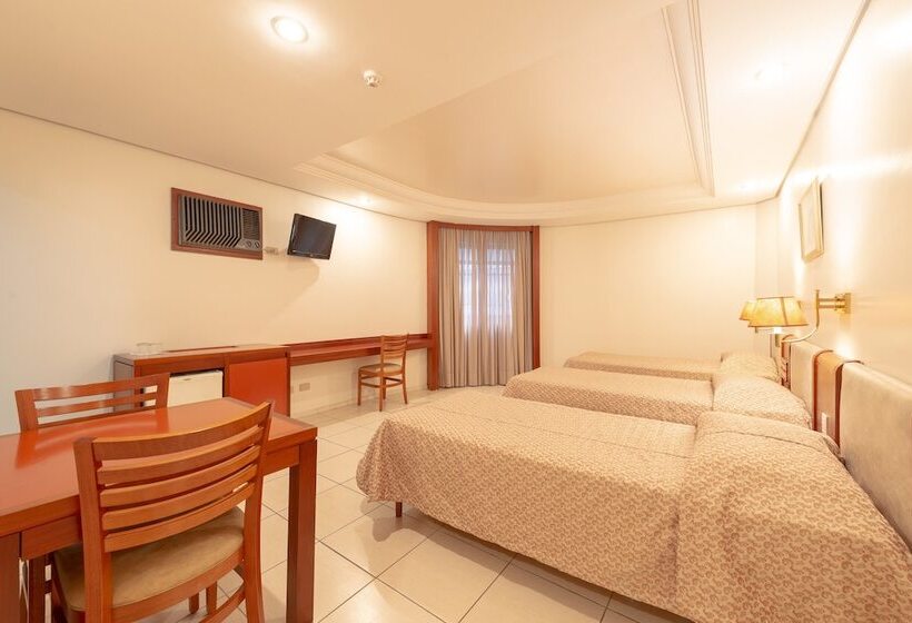 Quarto Triplo Estandar, Real Castilha