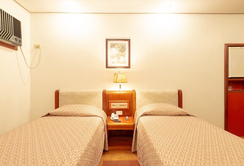 Quarto Estandar, Real Castilha