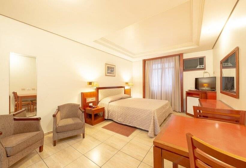 Quarto Estandar, Real Castilha