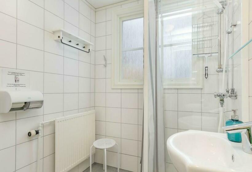 Номер Стандарт Совместная Ванная, Malmgårdens Vandrarhem B&b