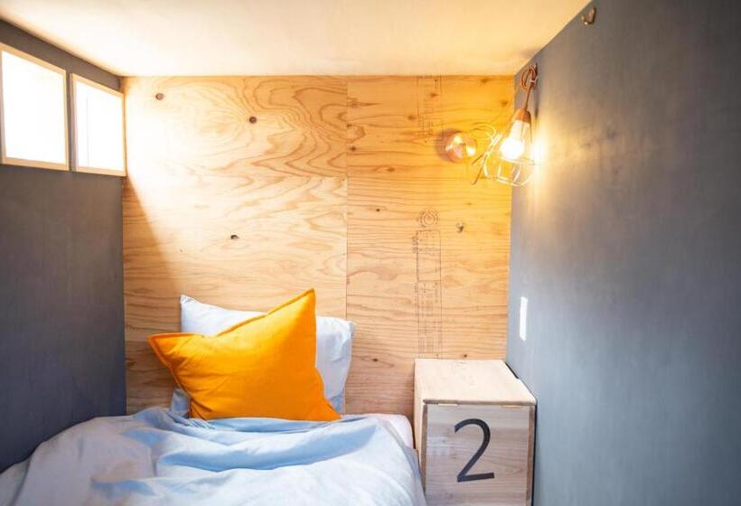 공동 객실, Meedafu's Yui Hostel And Coffee