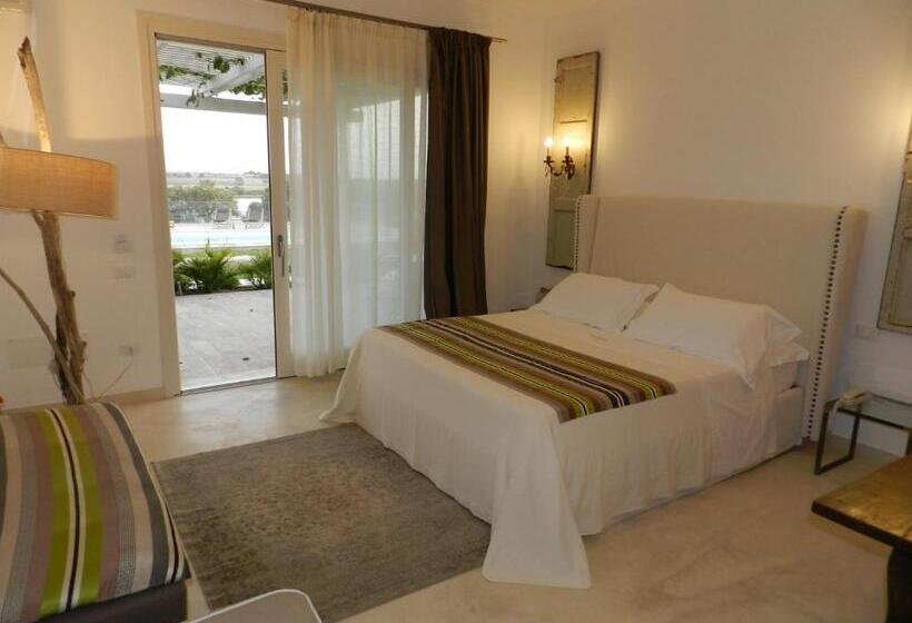 اتاق لوکس با تخت بزرگ, Scilla Maris Charming Suites