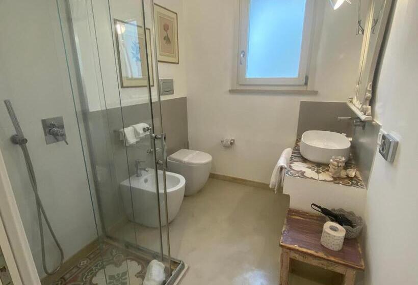 اتاق سوپریور با تخت بزرگ, Scilla Maris Charming Suites